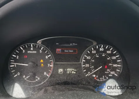 2015 Nissan Altima 2.5 z USA, uszkodzony, nr VIN 1N4AL3AP8FC595797